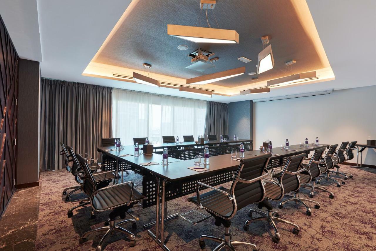 Park Regis Business Bay Hotel Dubai Exterior foto