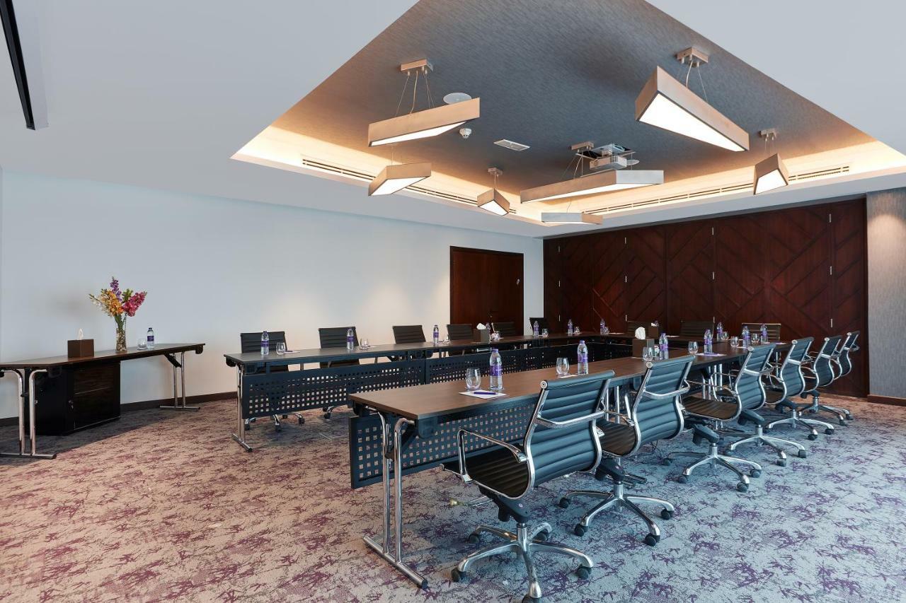 Park Regis Business Bay Hotel Dubai Exterior foto